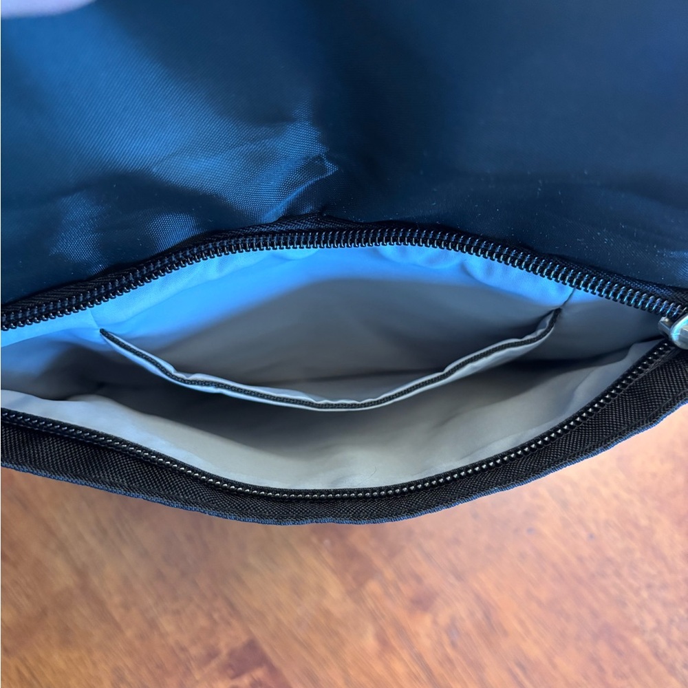 Travelon Anti-Theft Classic Mini Shoulder Bag - Picture 7 of 16